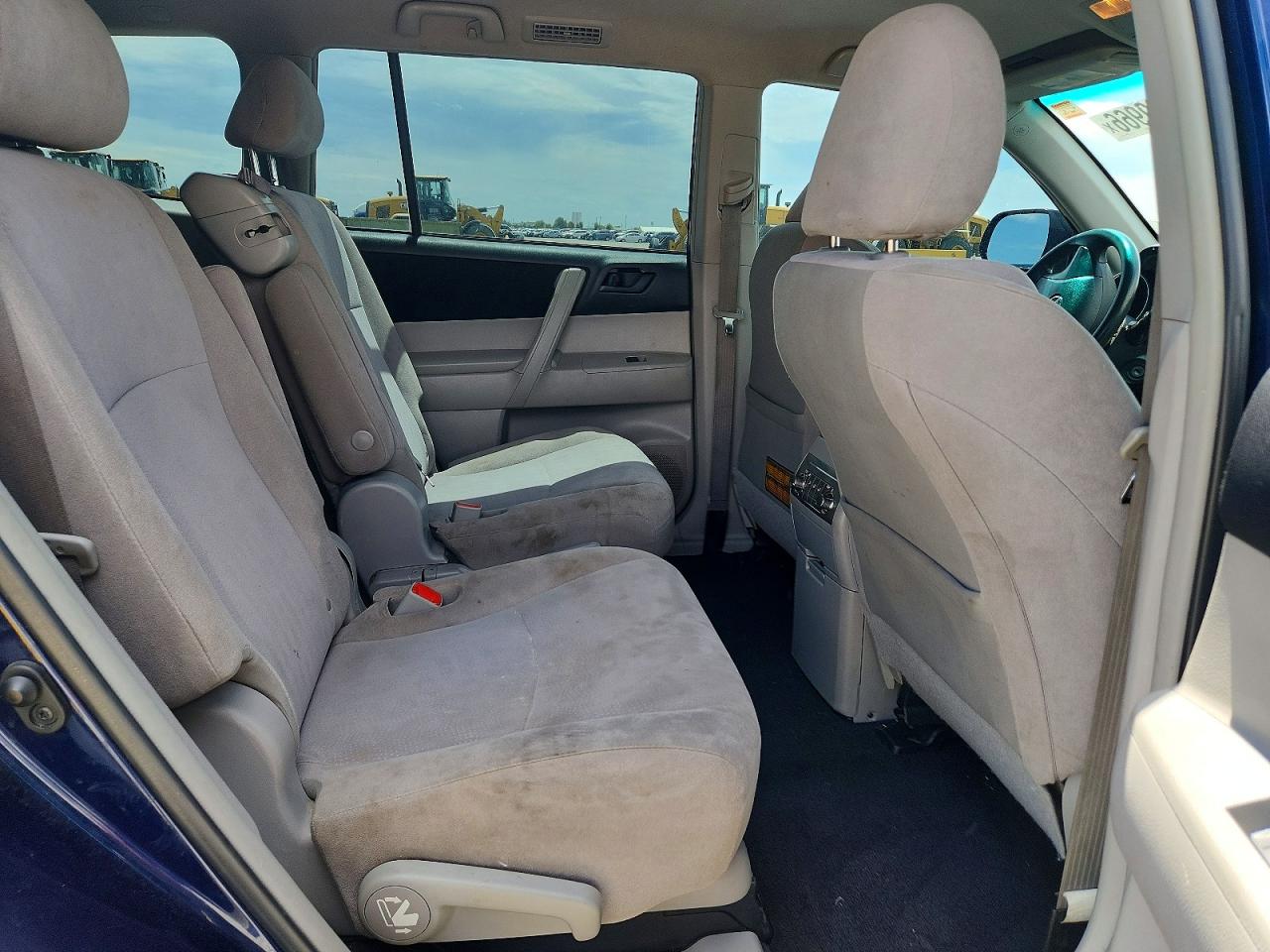 2012 TOYOTA HIGHLANDER