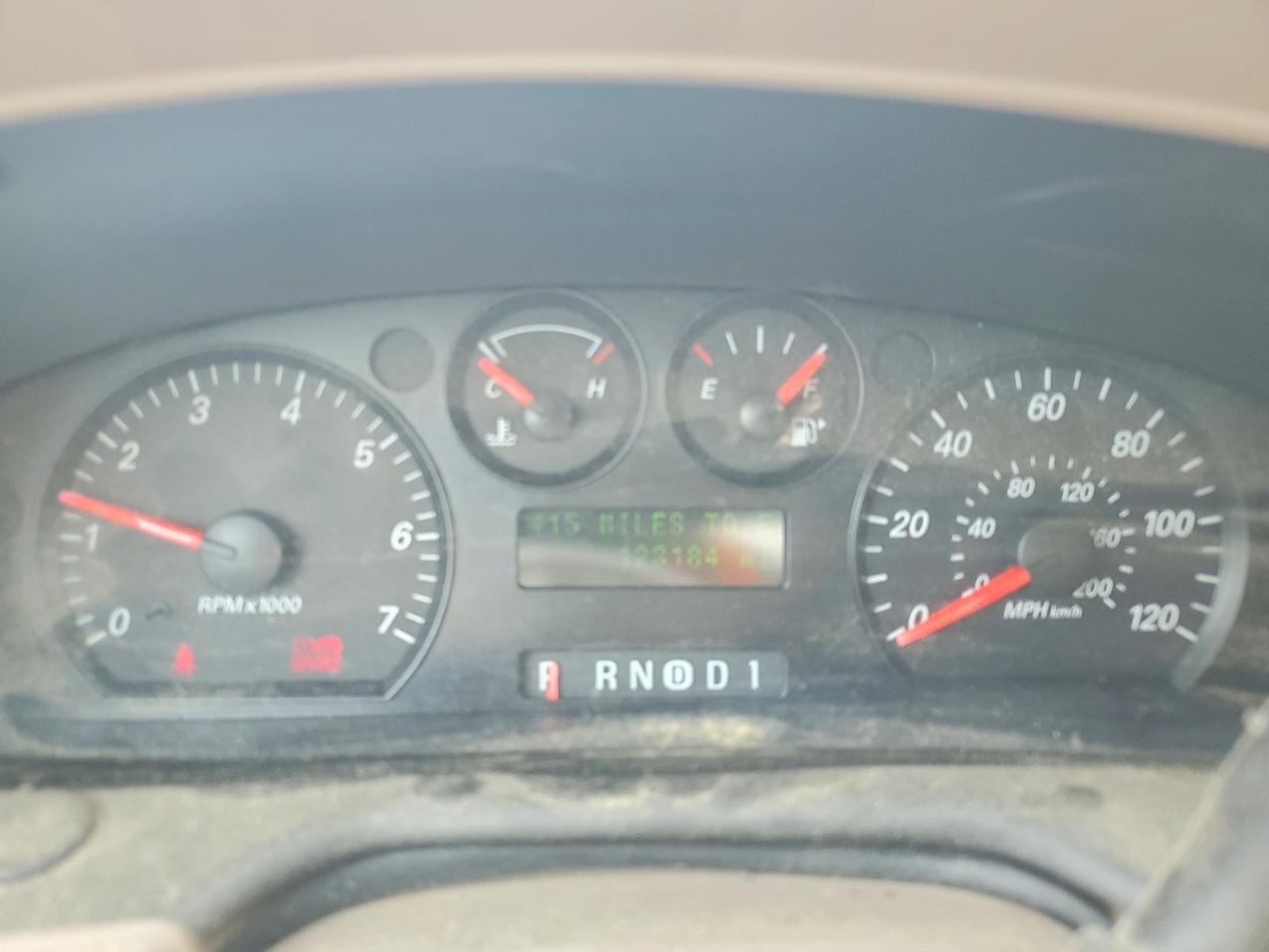2006 FORD TAURUS