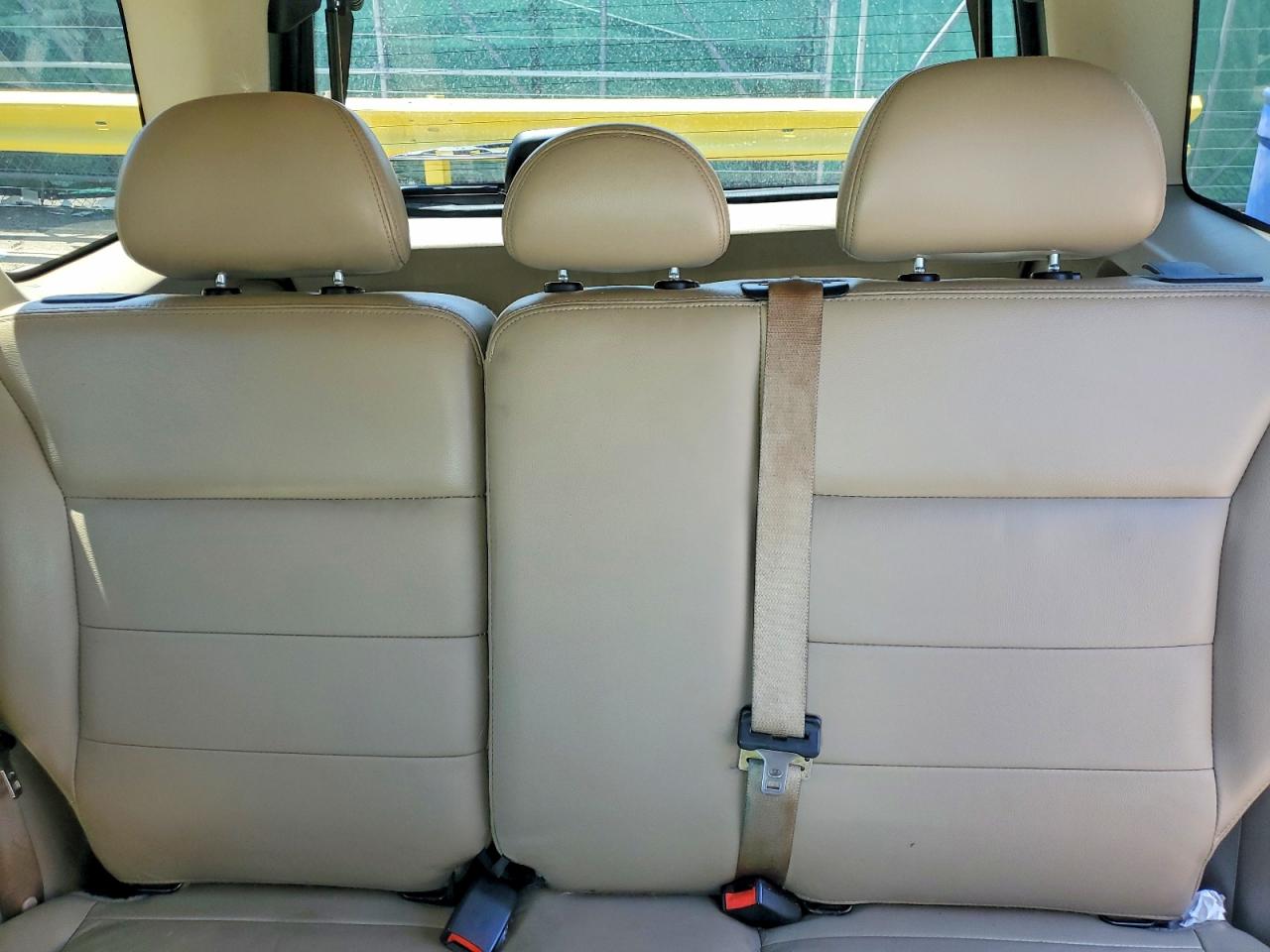 2005 FORD ESCAPE