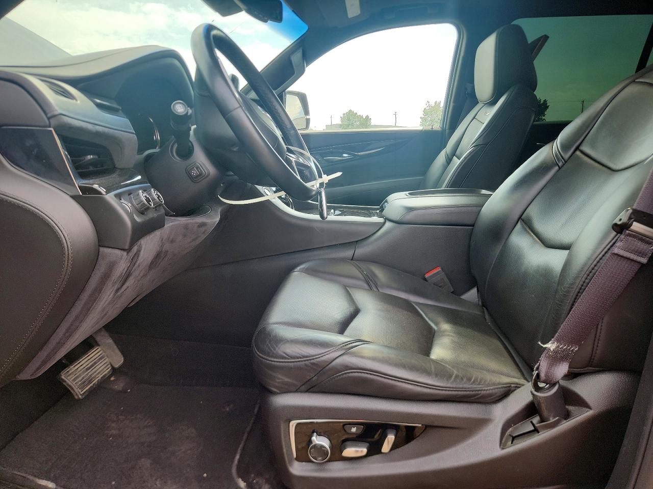 2016 CADILLAC ESCALADE