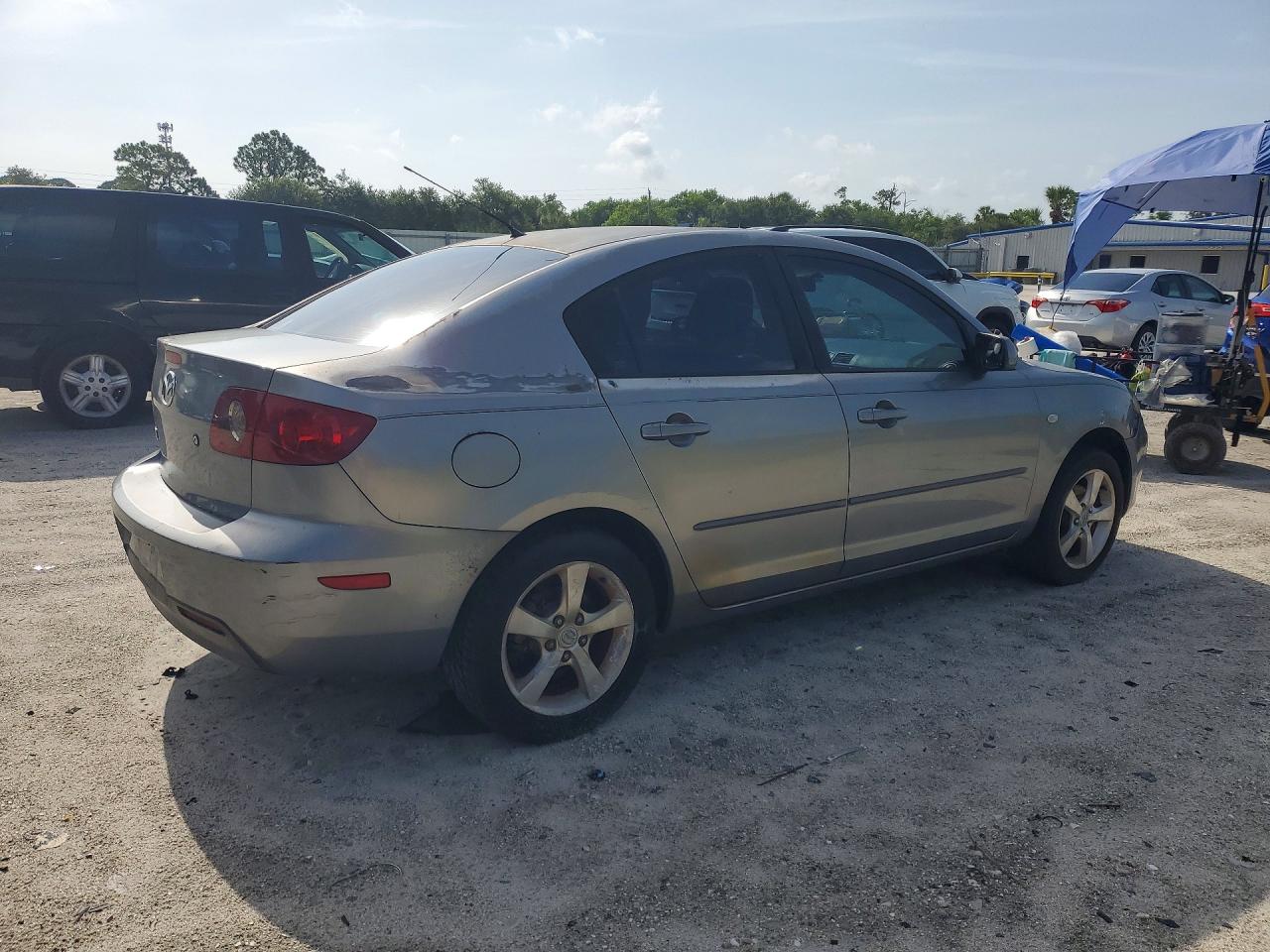 2006 MAZDA 3