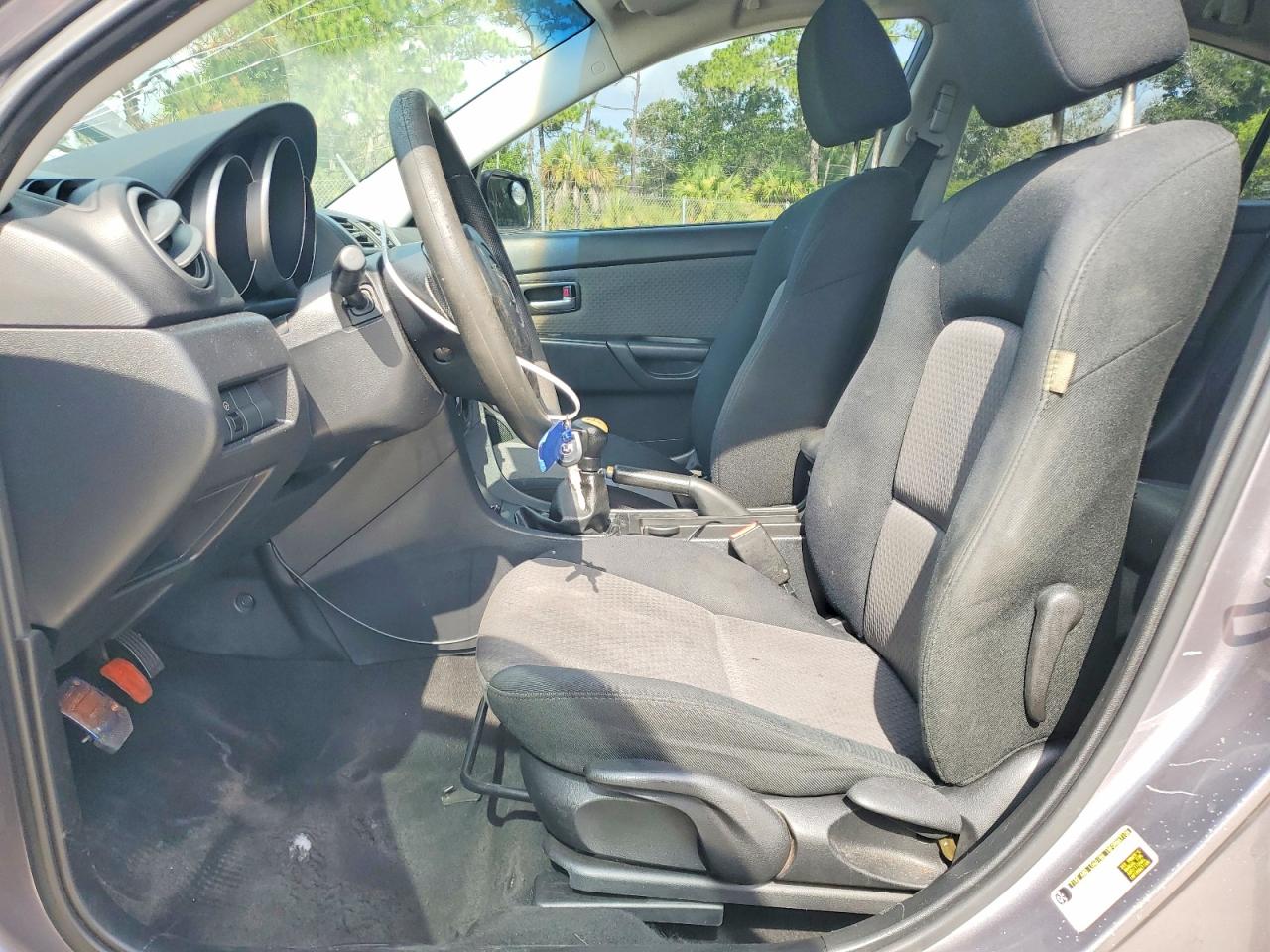 2006 MAZDA 3