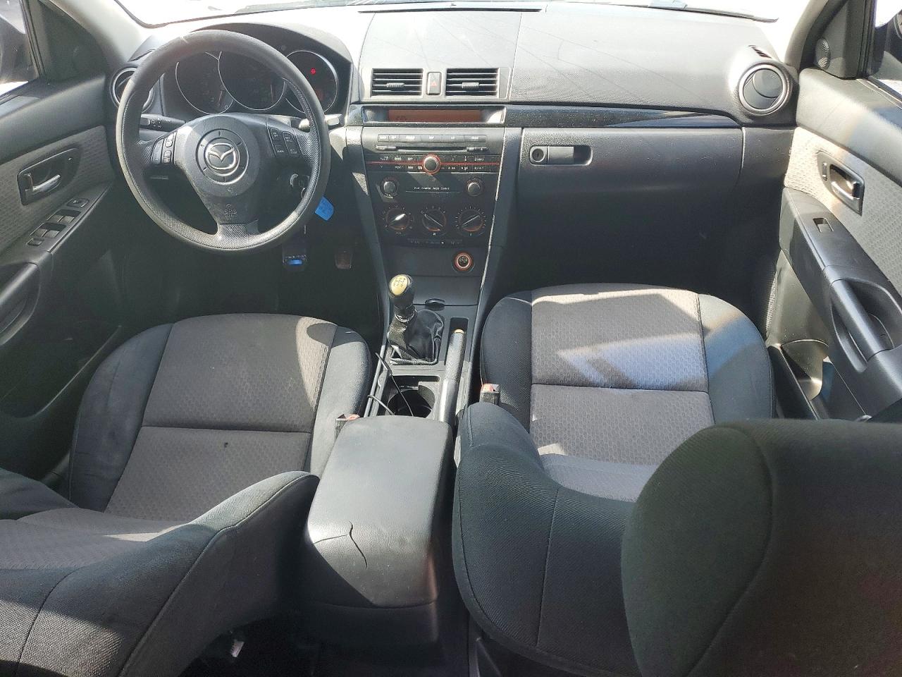 2006 MAZDA 3