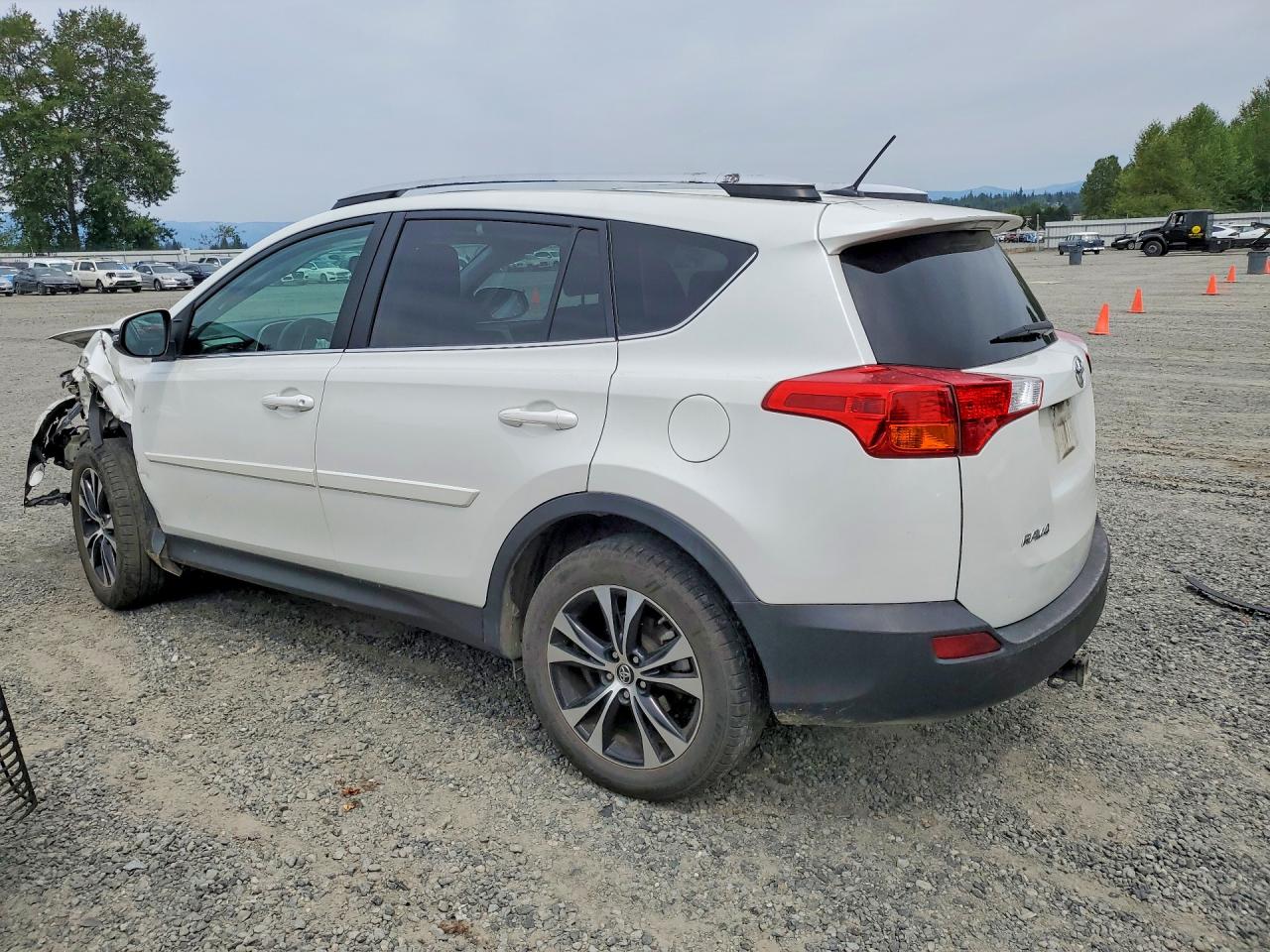 2015 TOYOTA RAV4