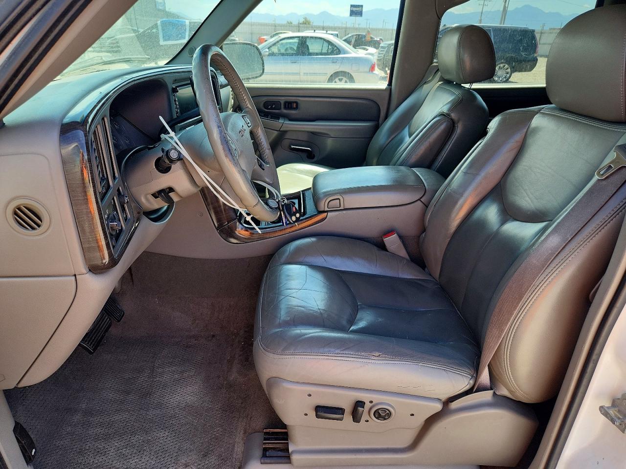 2005 GMC YUKON