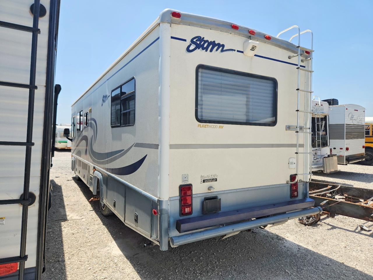 2000 WORKHORSE CUSTOM CHASSIS ALL OTHER