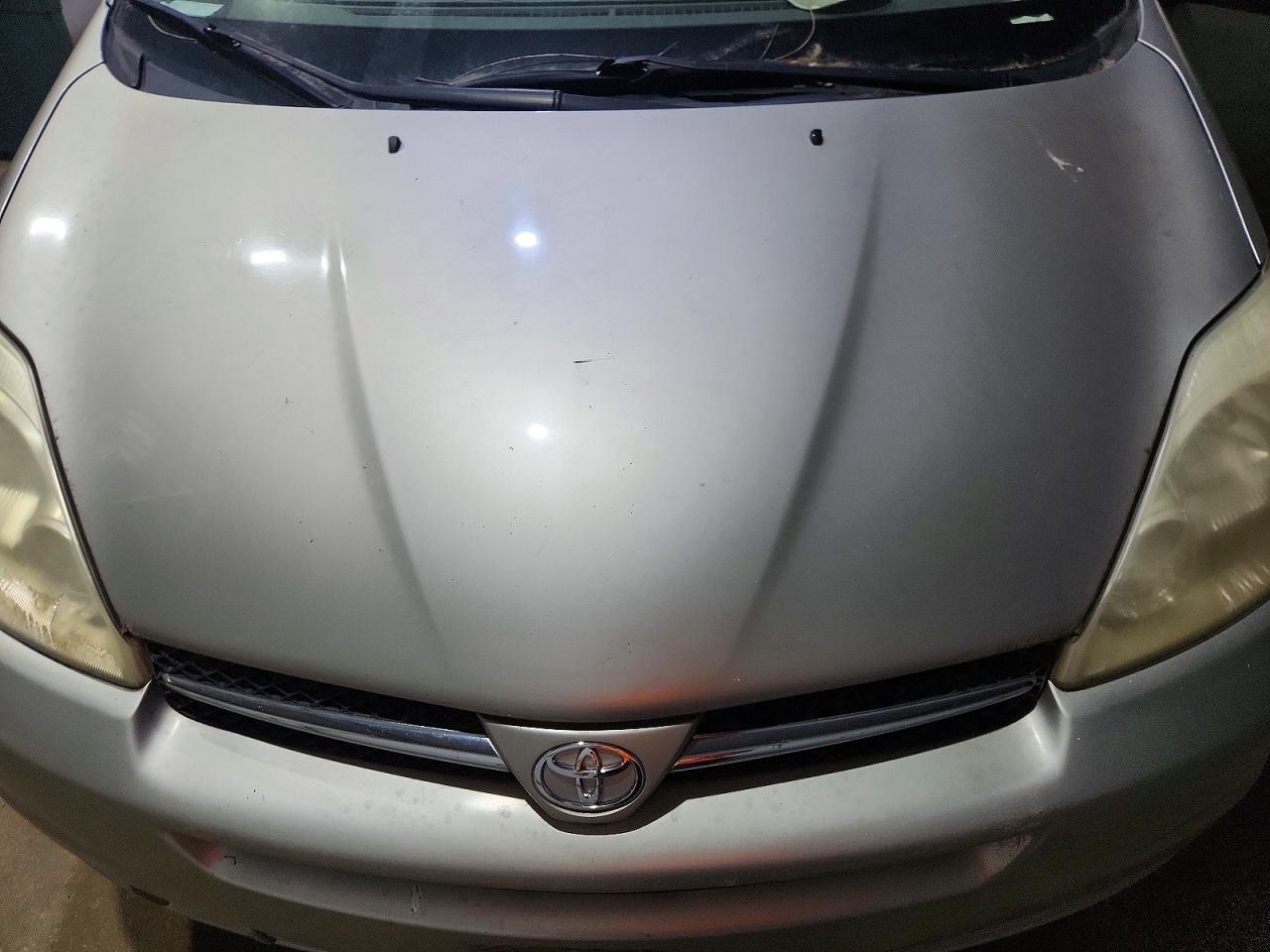 2005 TOYOTA SIENNA