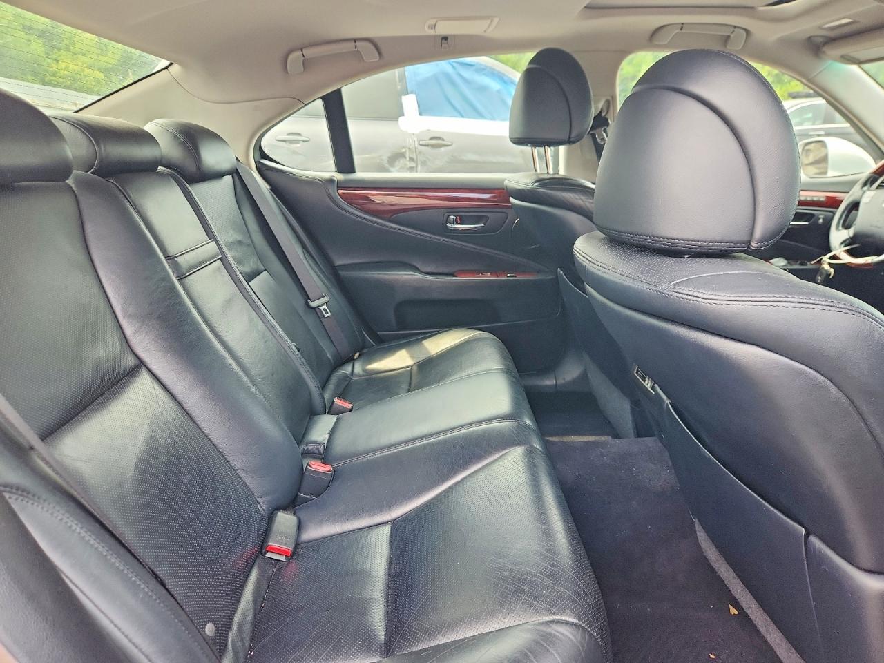2010 LEXUS LS460
