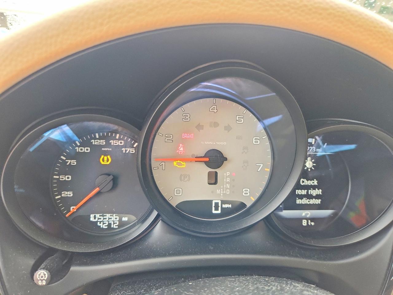 2015 PORSCHE MACAN