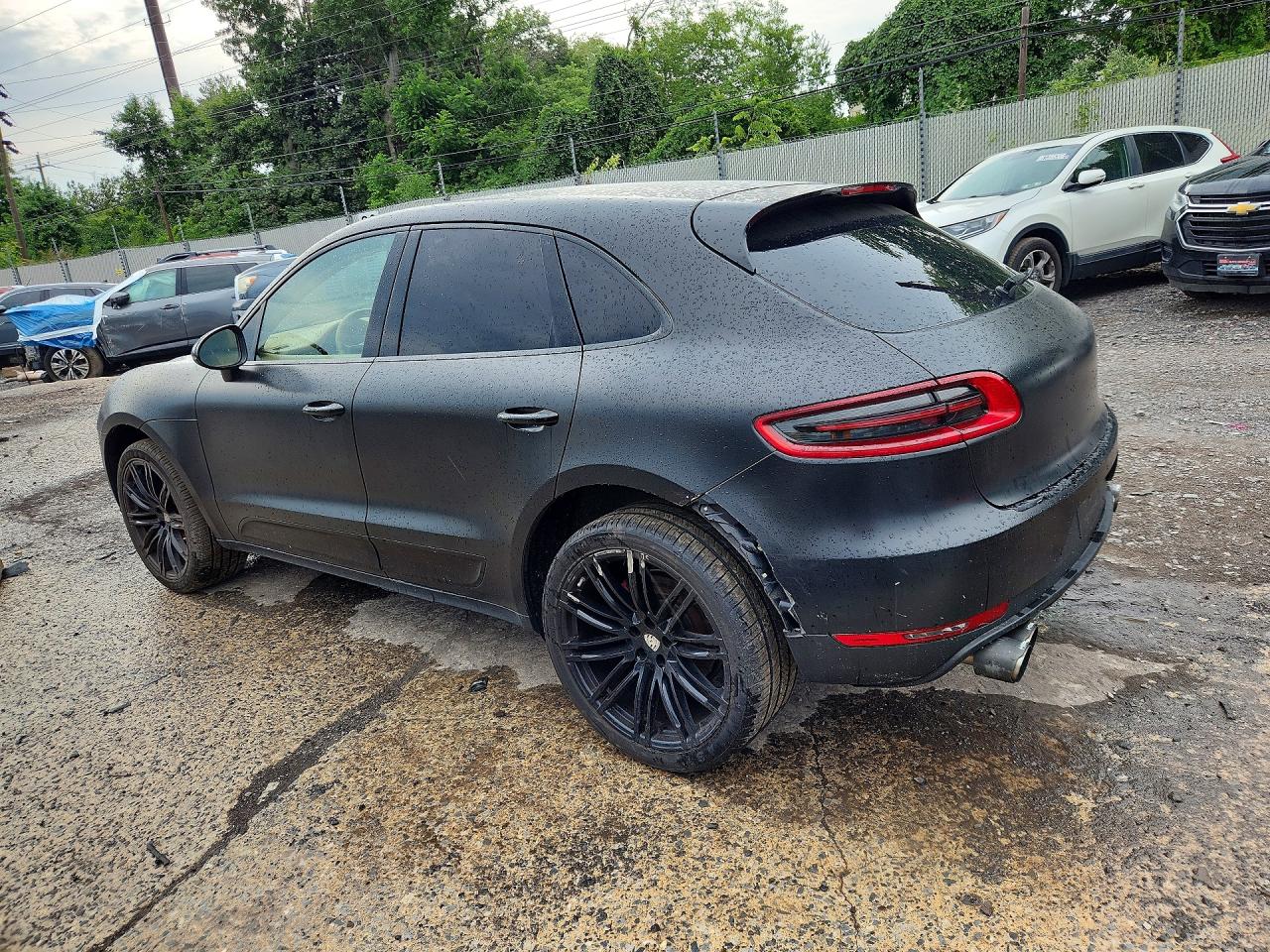 2015 PORSCHE MACAN