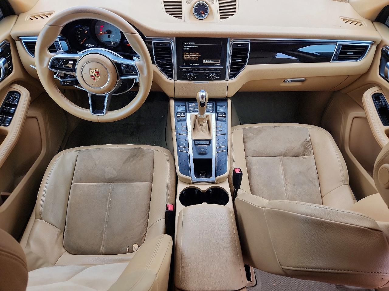 2015 PORSCHE MACAN