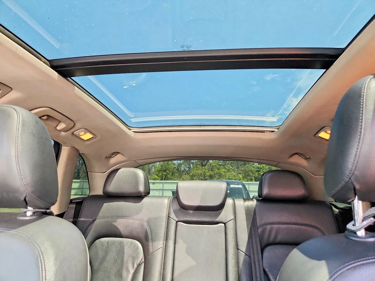 2012 AUDI Q5