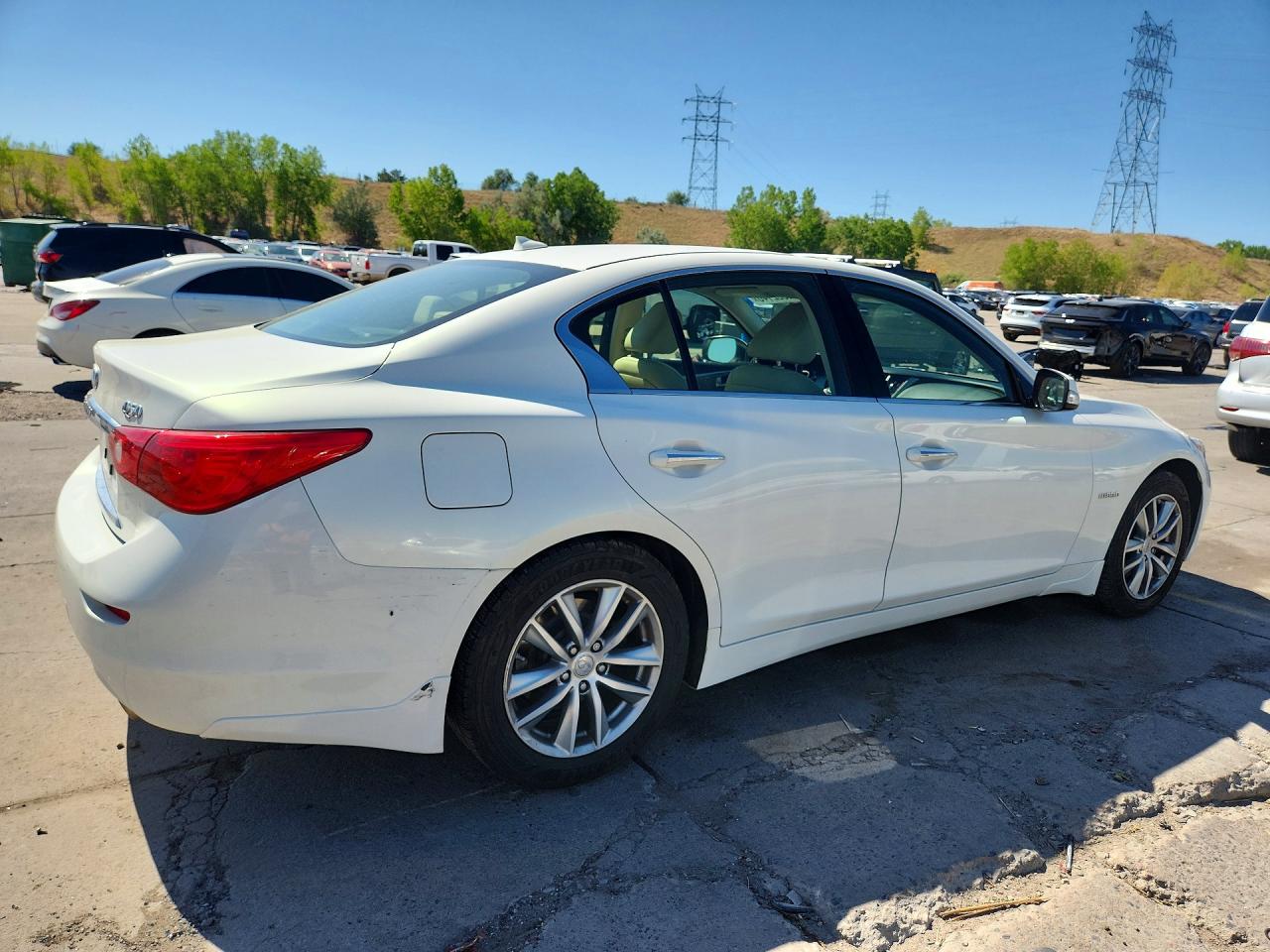 2014 INFINITI Q50
