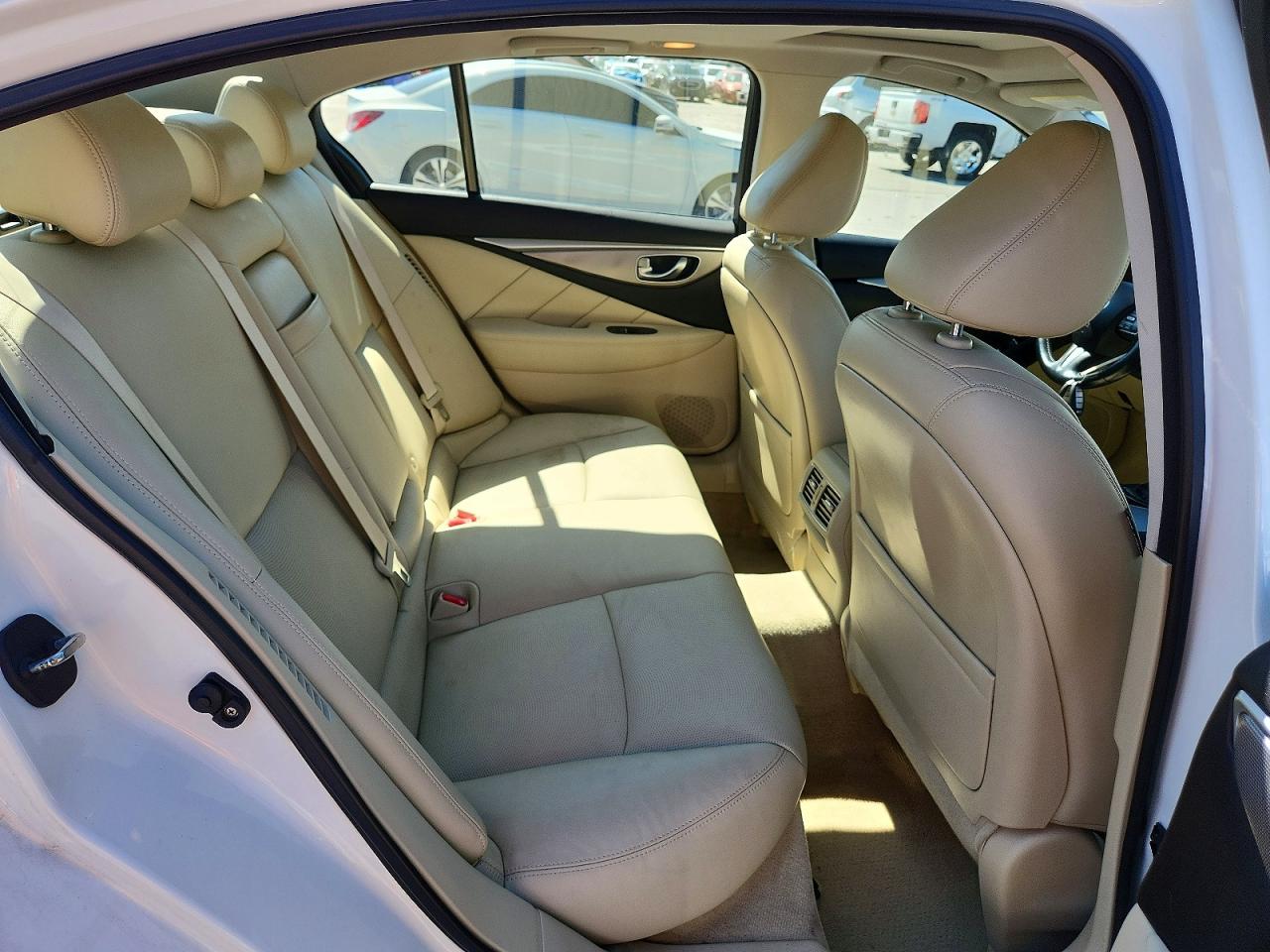 2014 INFINITI Q50