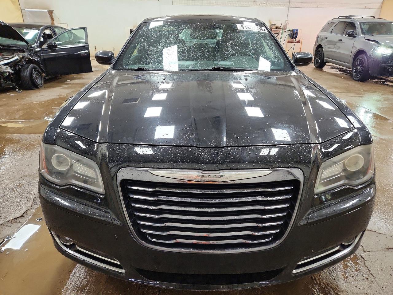 2014 CHRYSLER 300