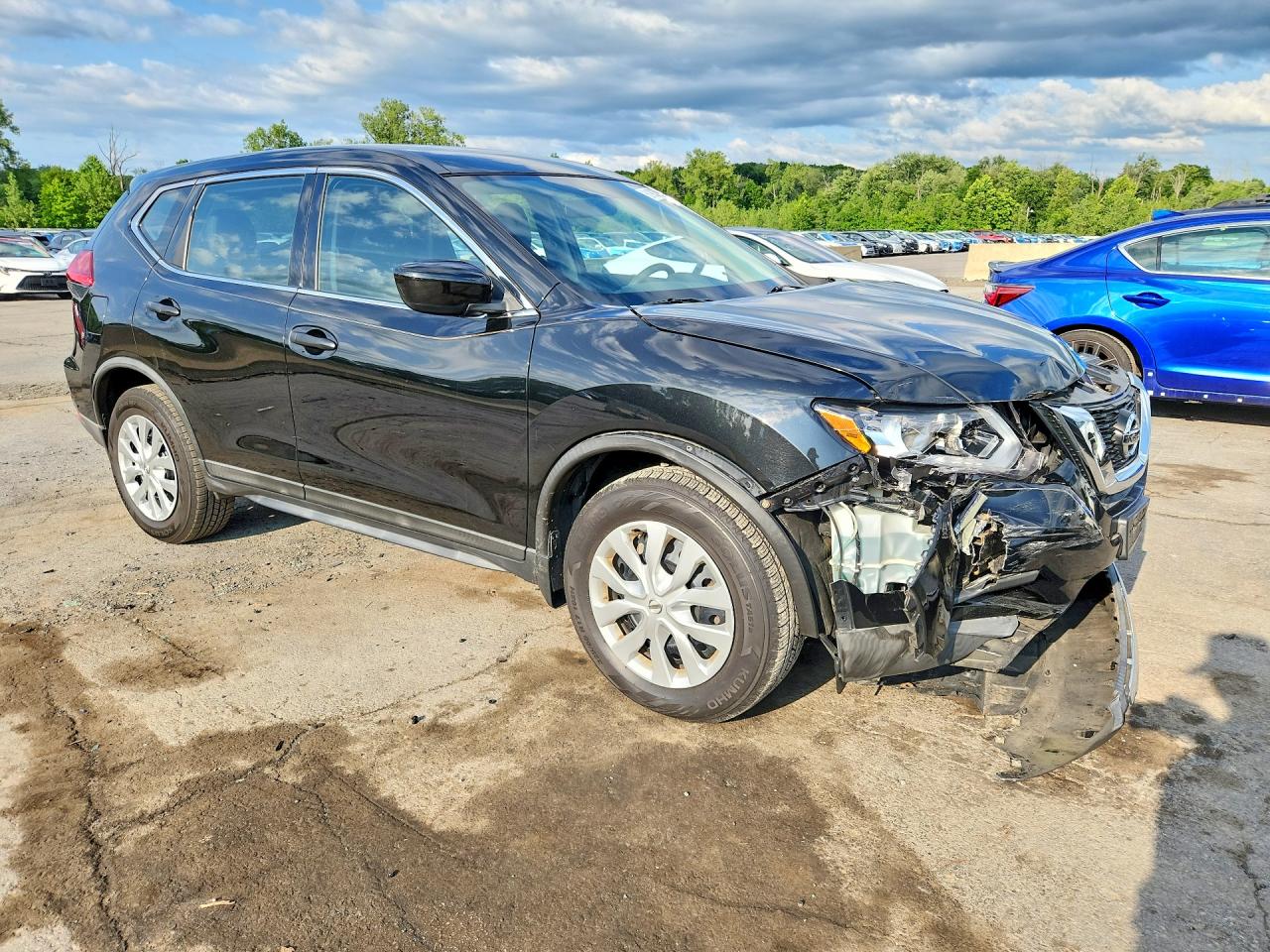 2017 NISSAN ROGUE