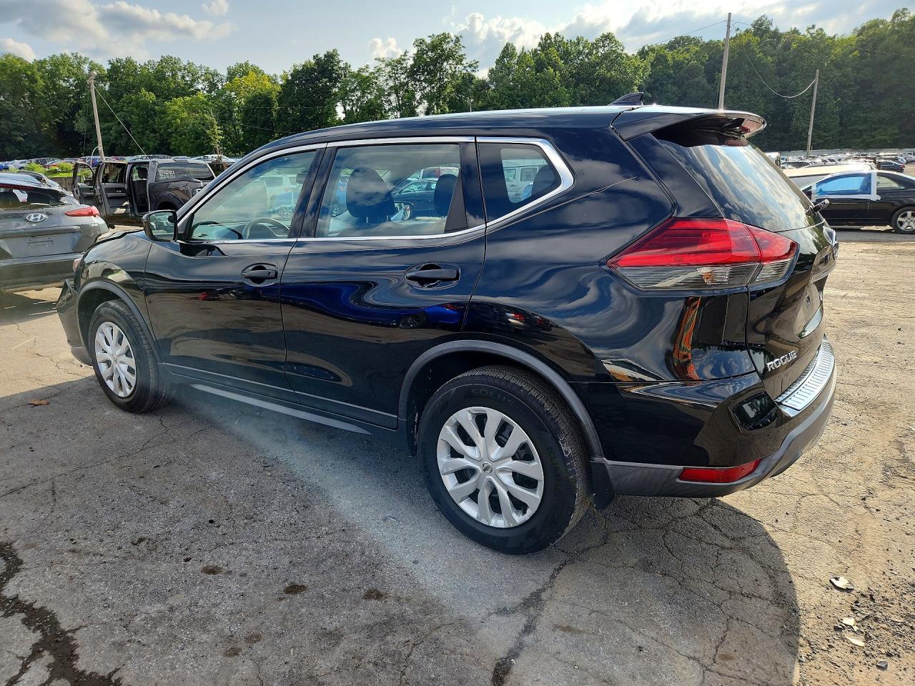 2017 NISSAN ROGUE