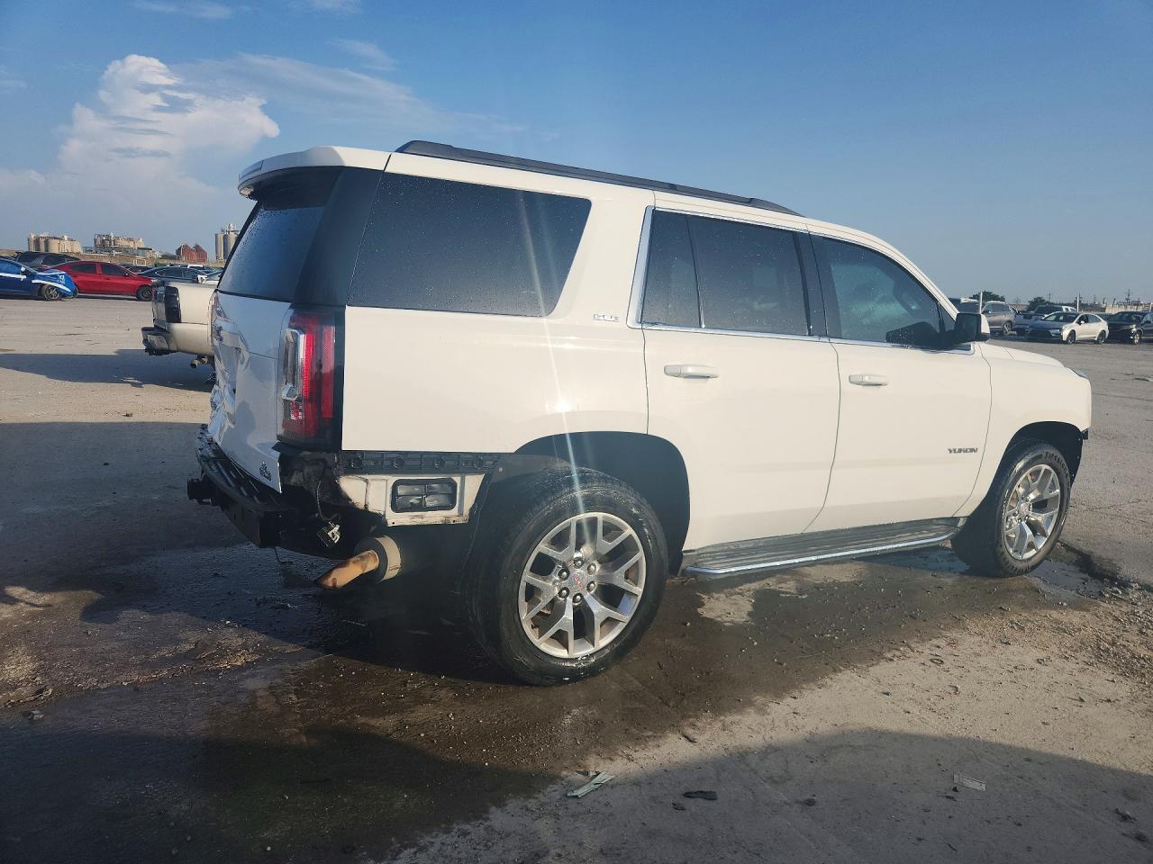 2015 GMC YUKON