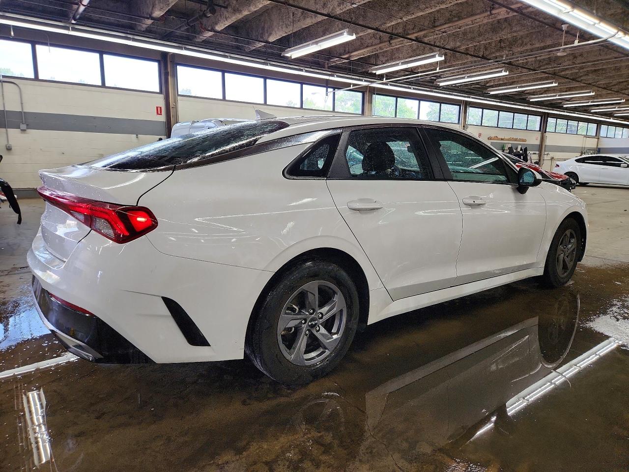 2023 KIA K5