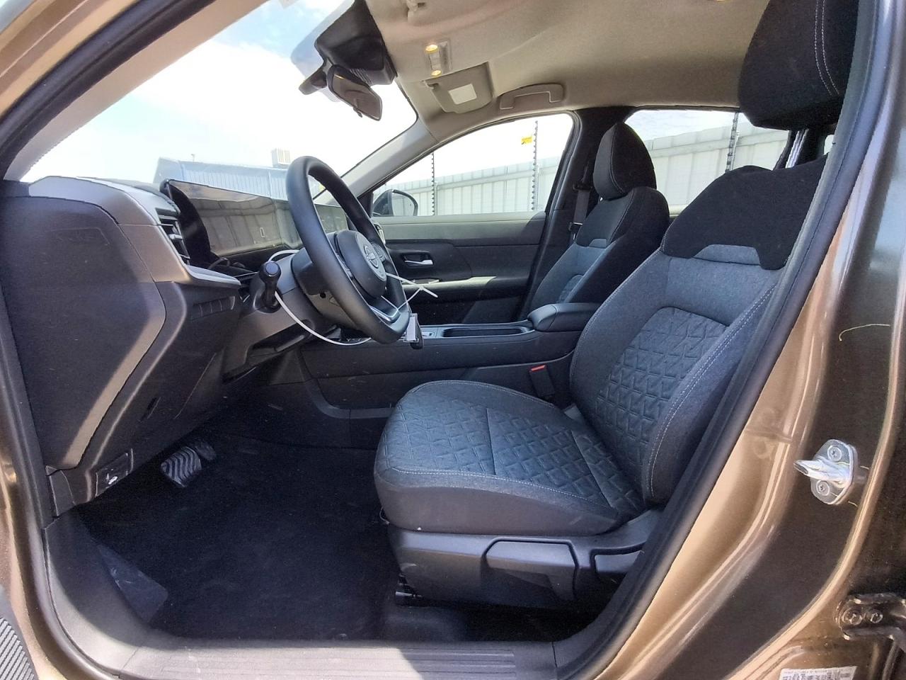 2026 NISSAN KICKS