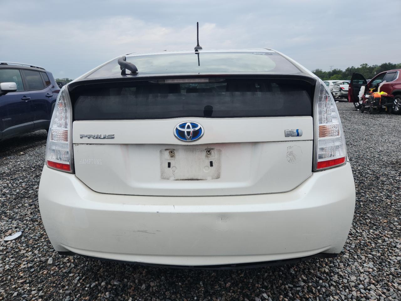 2011 TOYOTA PRIUS