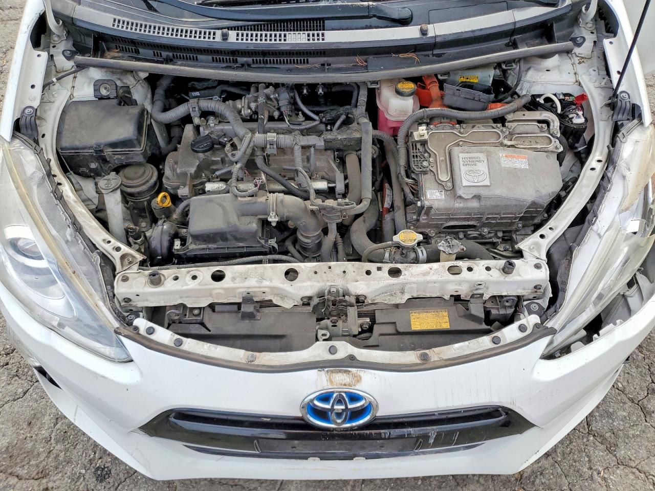 2015 TOYOTA PRIUS C TH