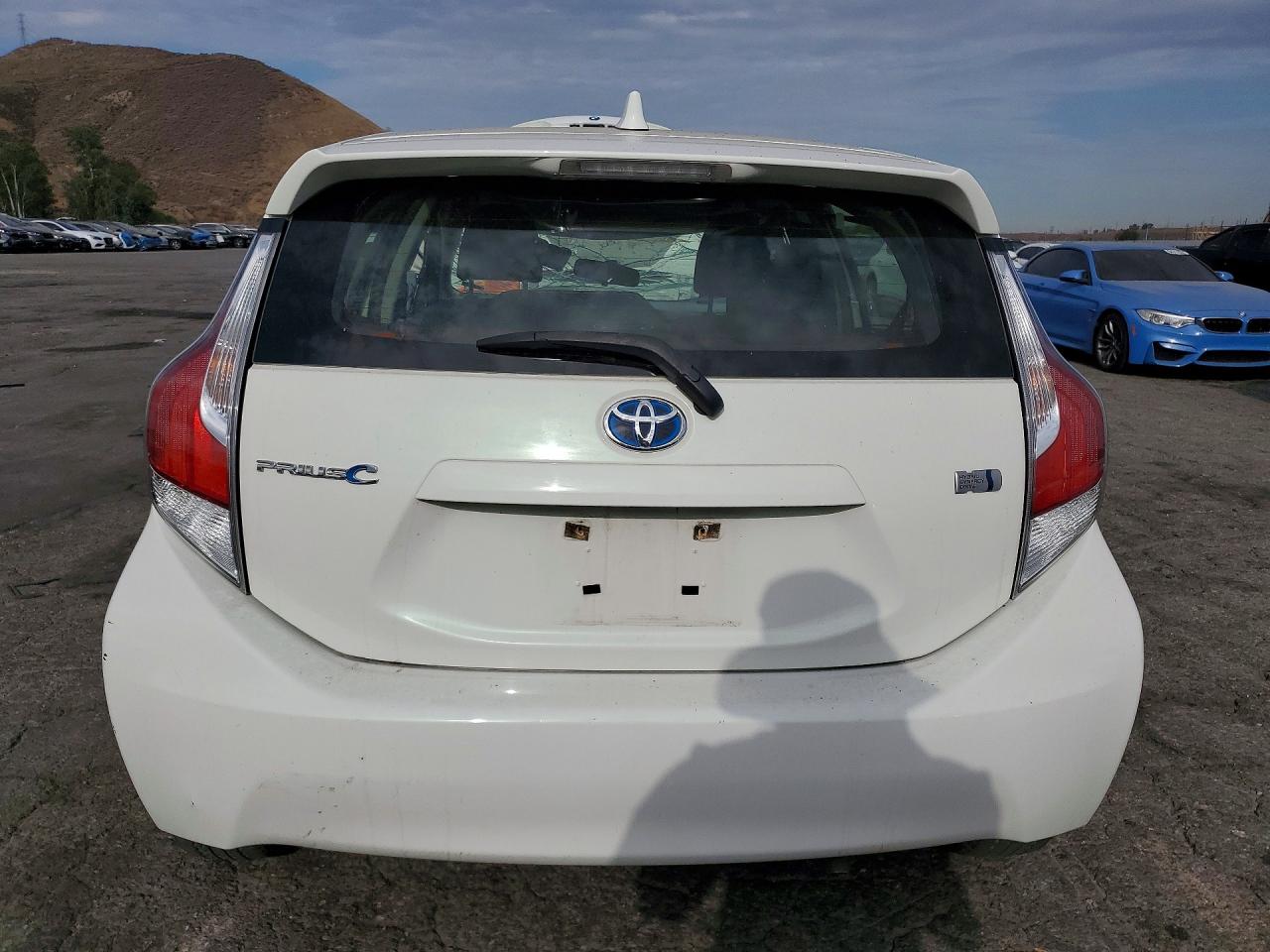 2015 TOYOTA PRIUS C TH
