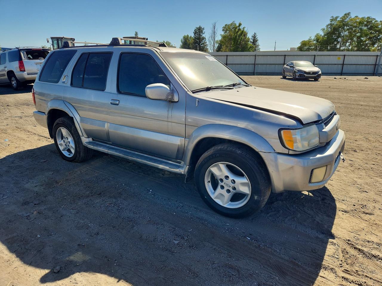 2001 INFINITI QX4