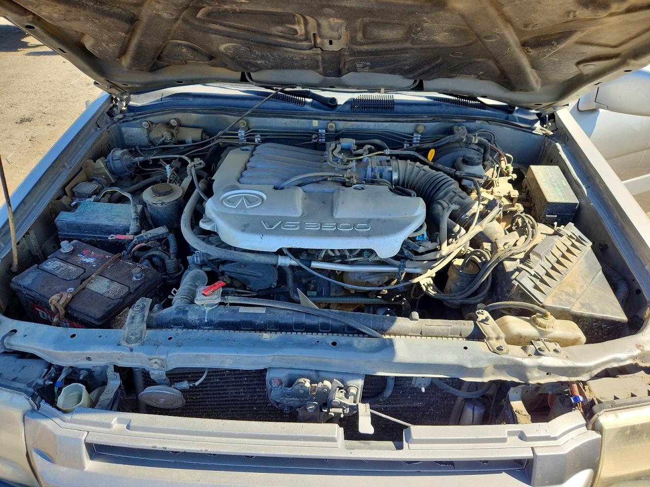 2001 INFINITI QX4