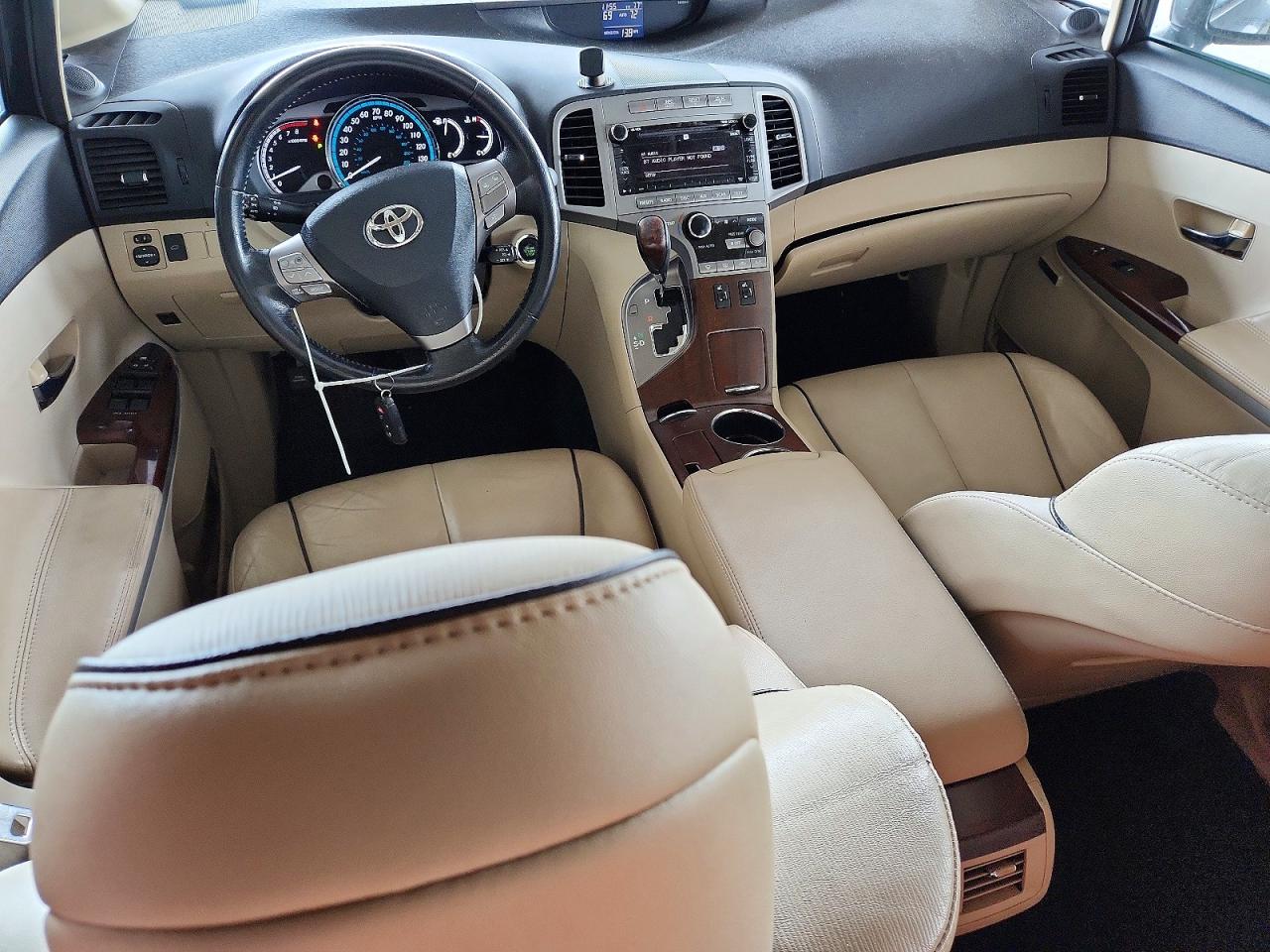 2010 TOYOTA VENZA