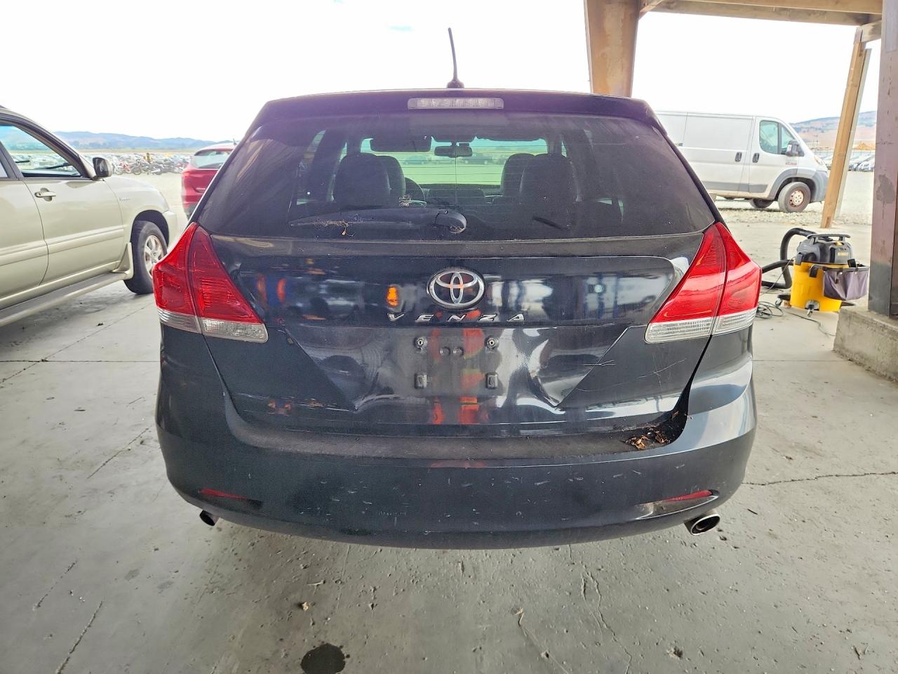 2010 TOYOTA VENZA