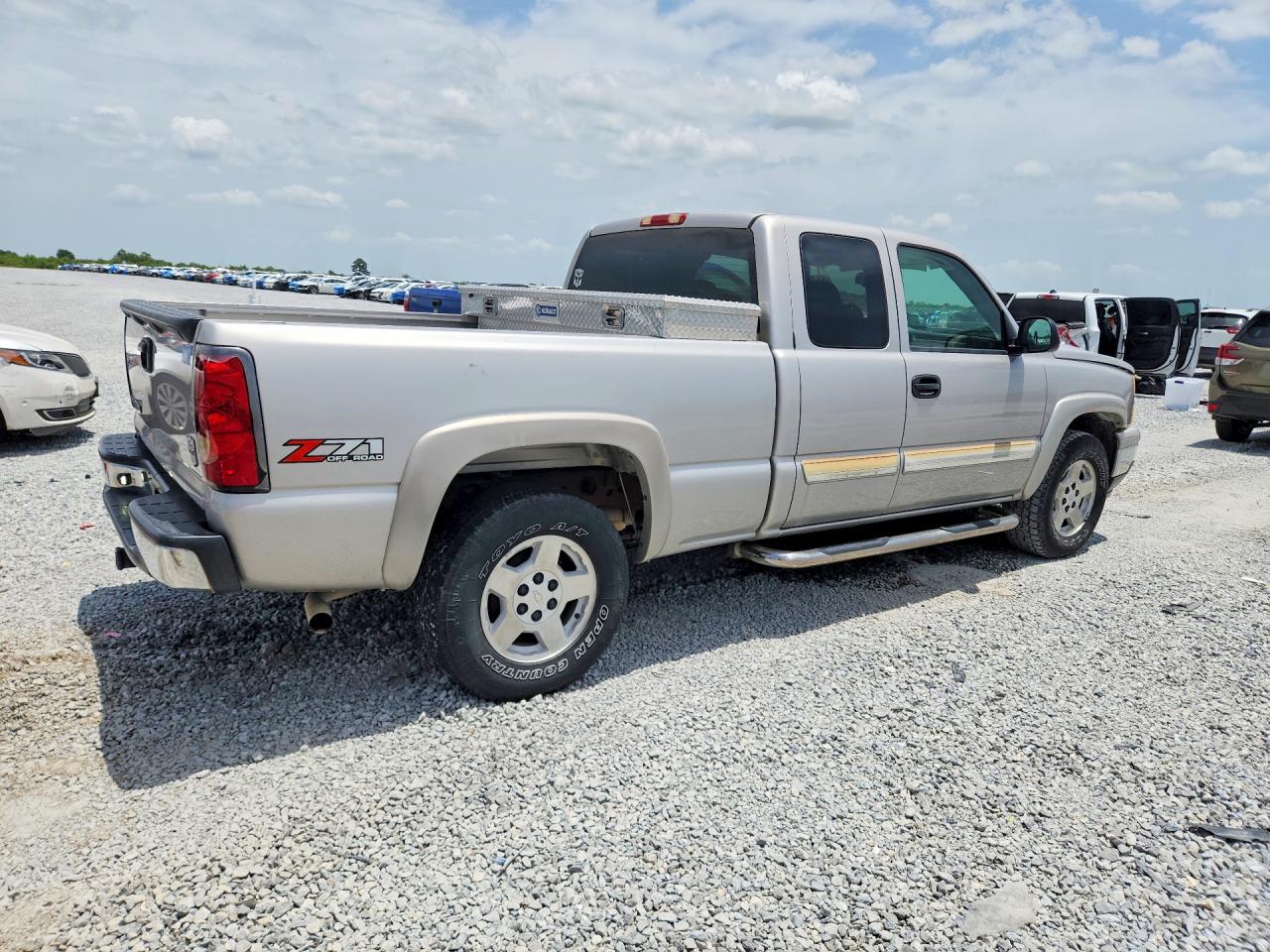 2006 CHEVROLET SILVERADO