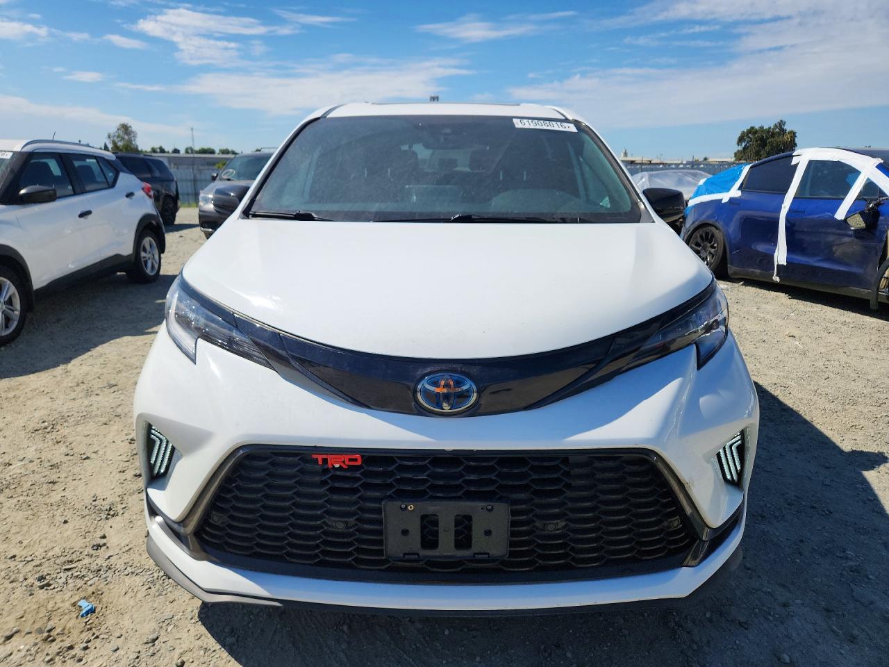 2021 TOYOTA SIENNA