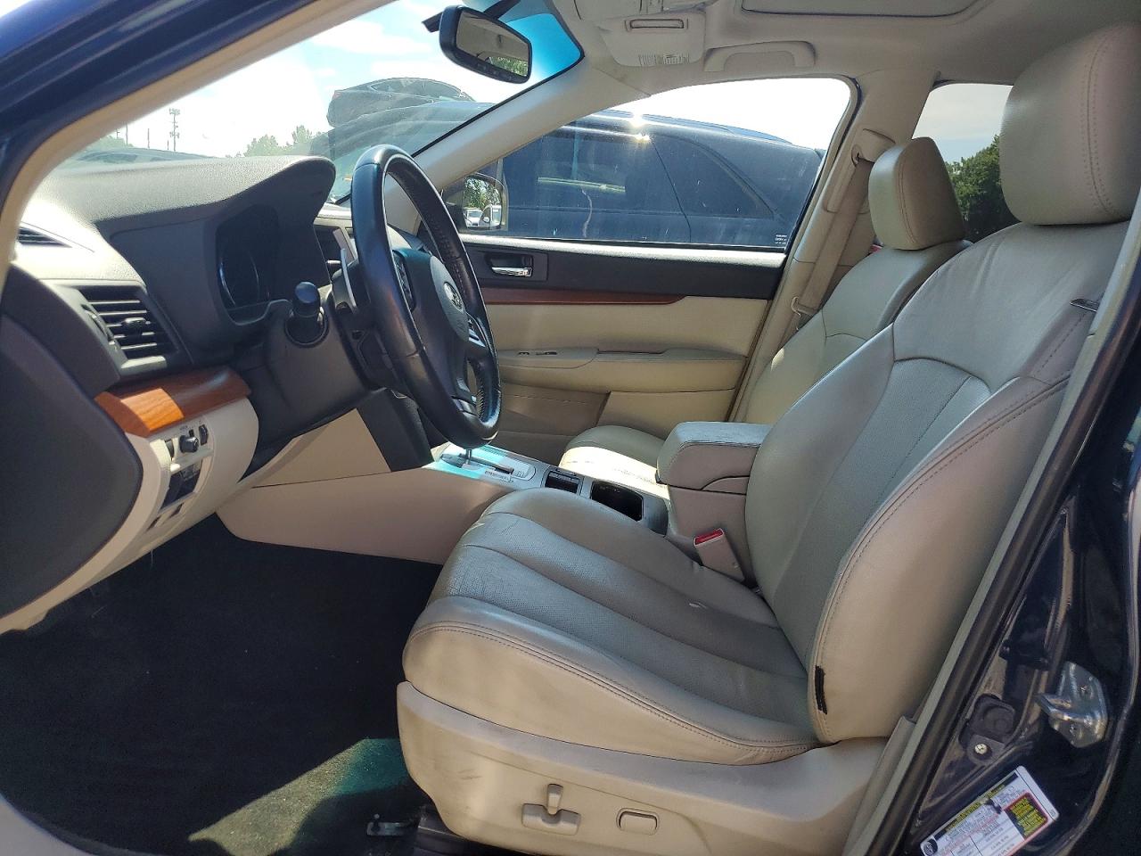 2014 SUBARU OUTBACK