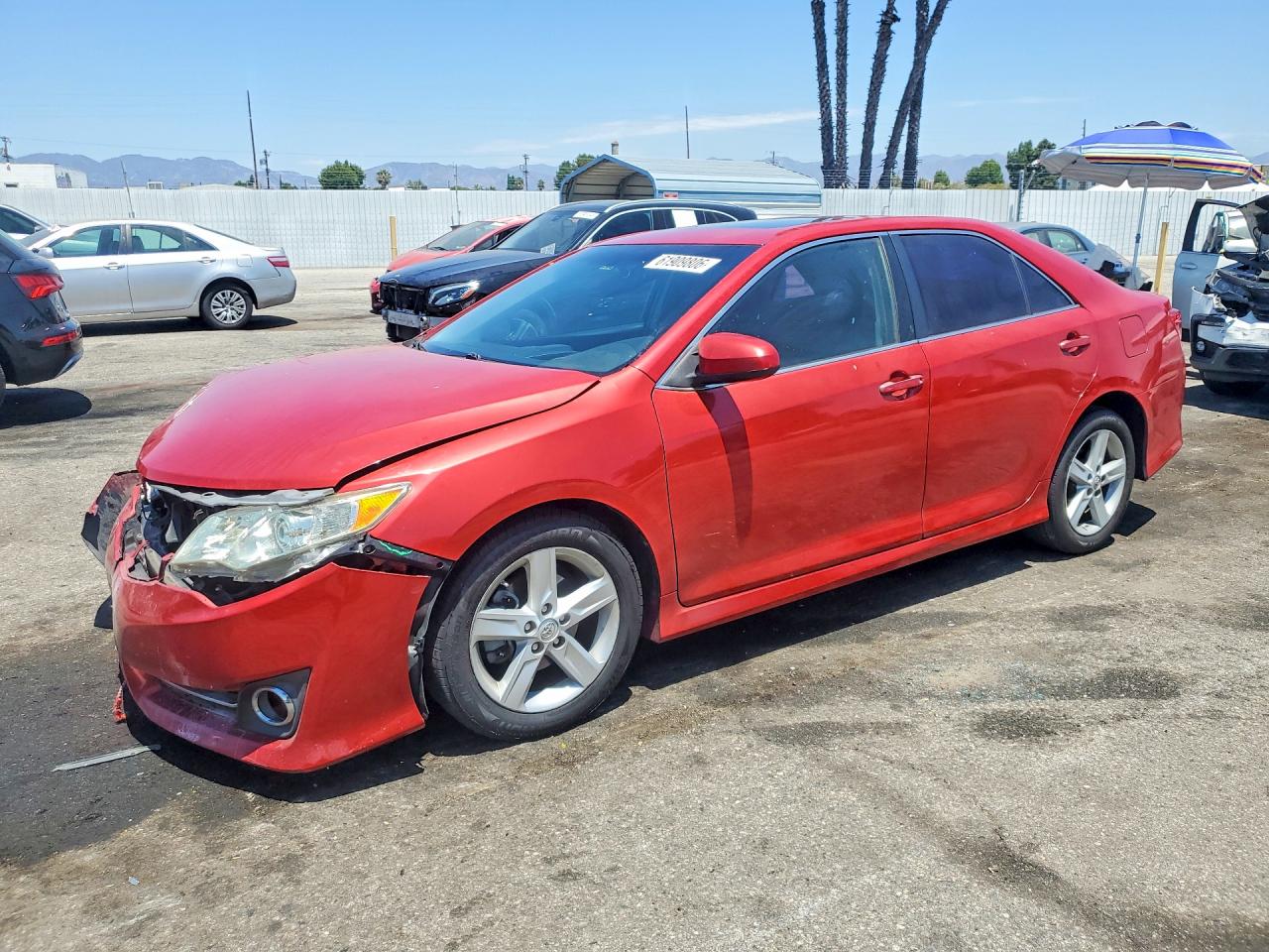 2014 TOYOTA CAMRY