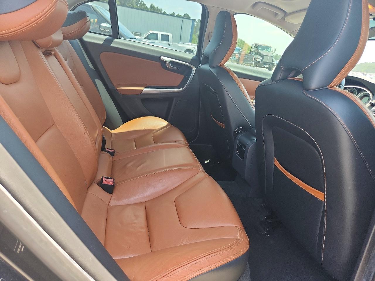 2013 VOLVO S60