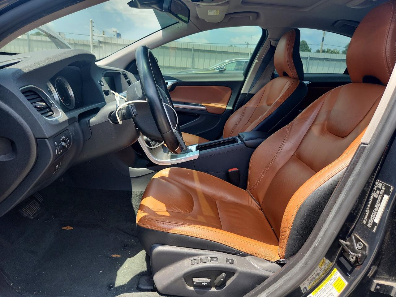 2013 VOLVO S60