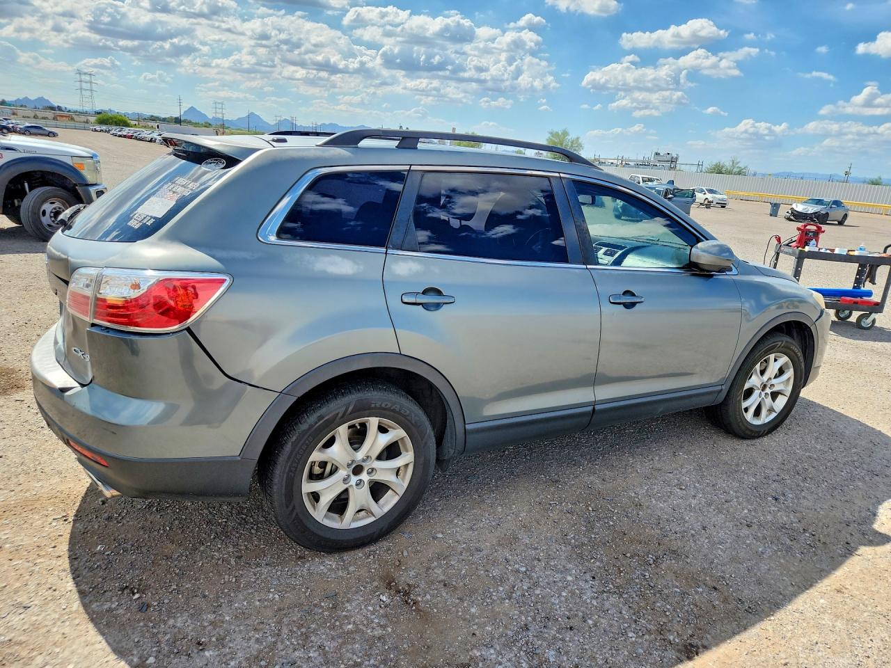 2011 MAZDA CX-9