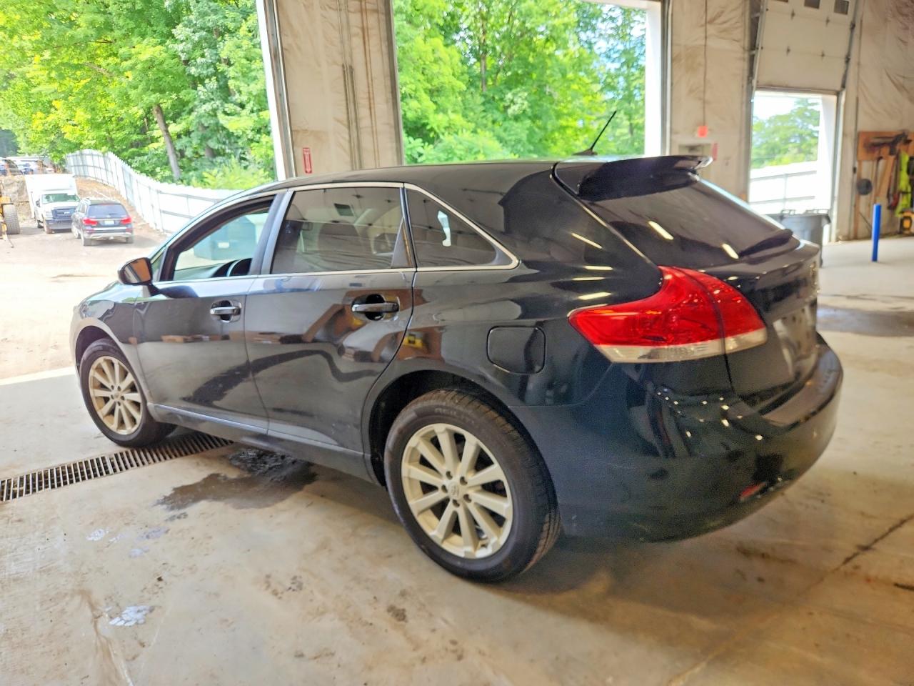 2010 TOYOTA VENZA