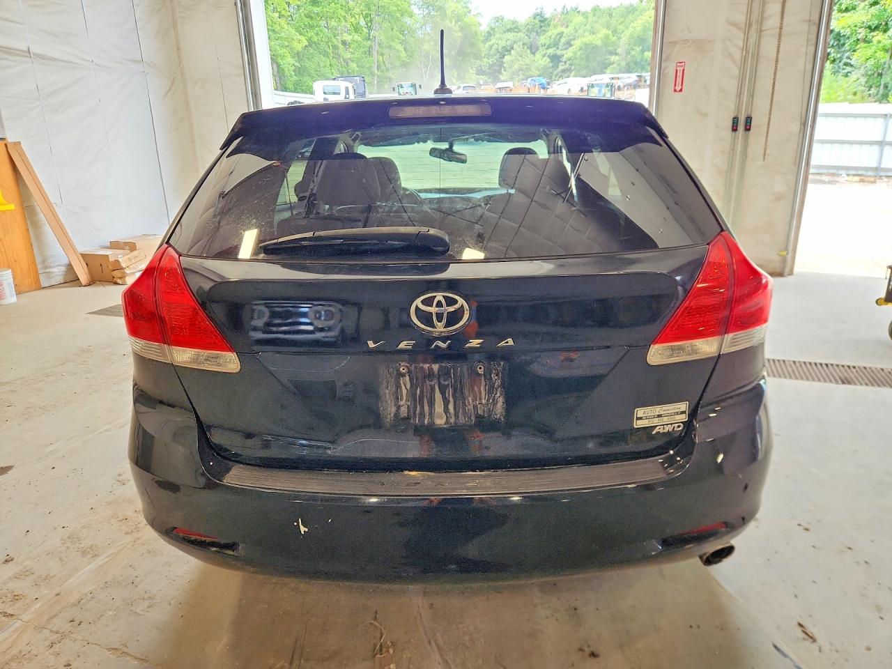 2010 TOYOTA VENZA