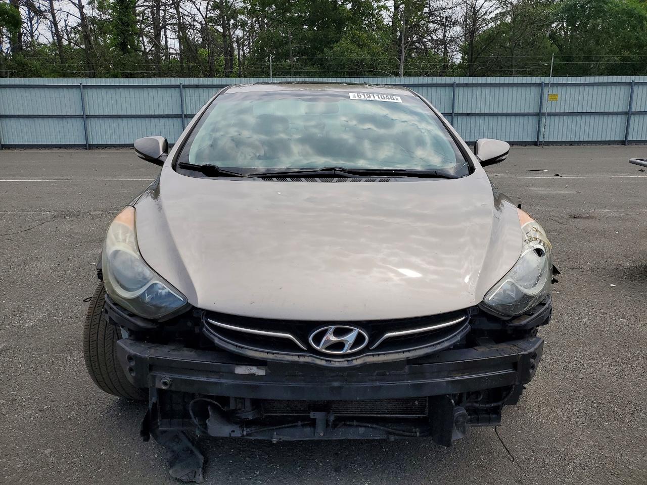 2012 HYUNDAI ELANTRA