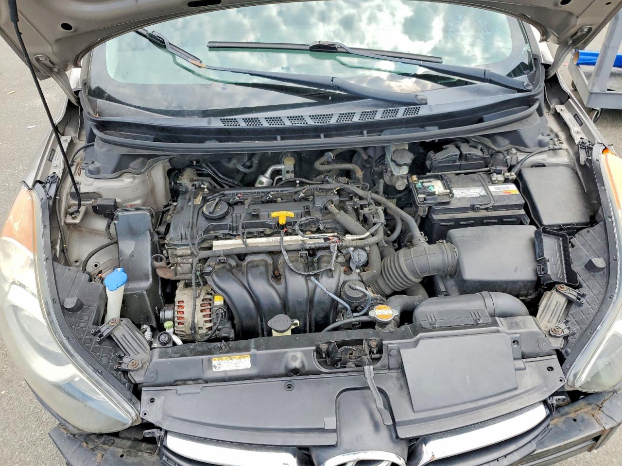 2012 HYUNDAI ELANTRA