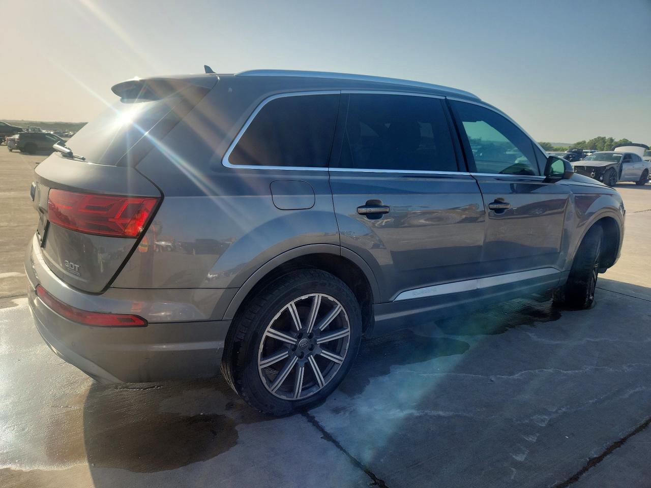 2017 AUDI Q7