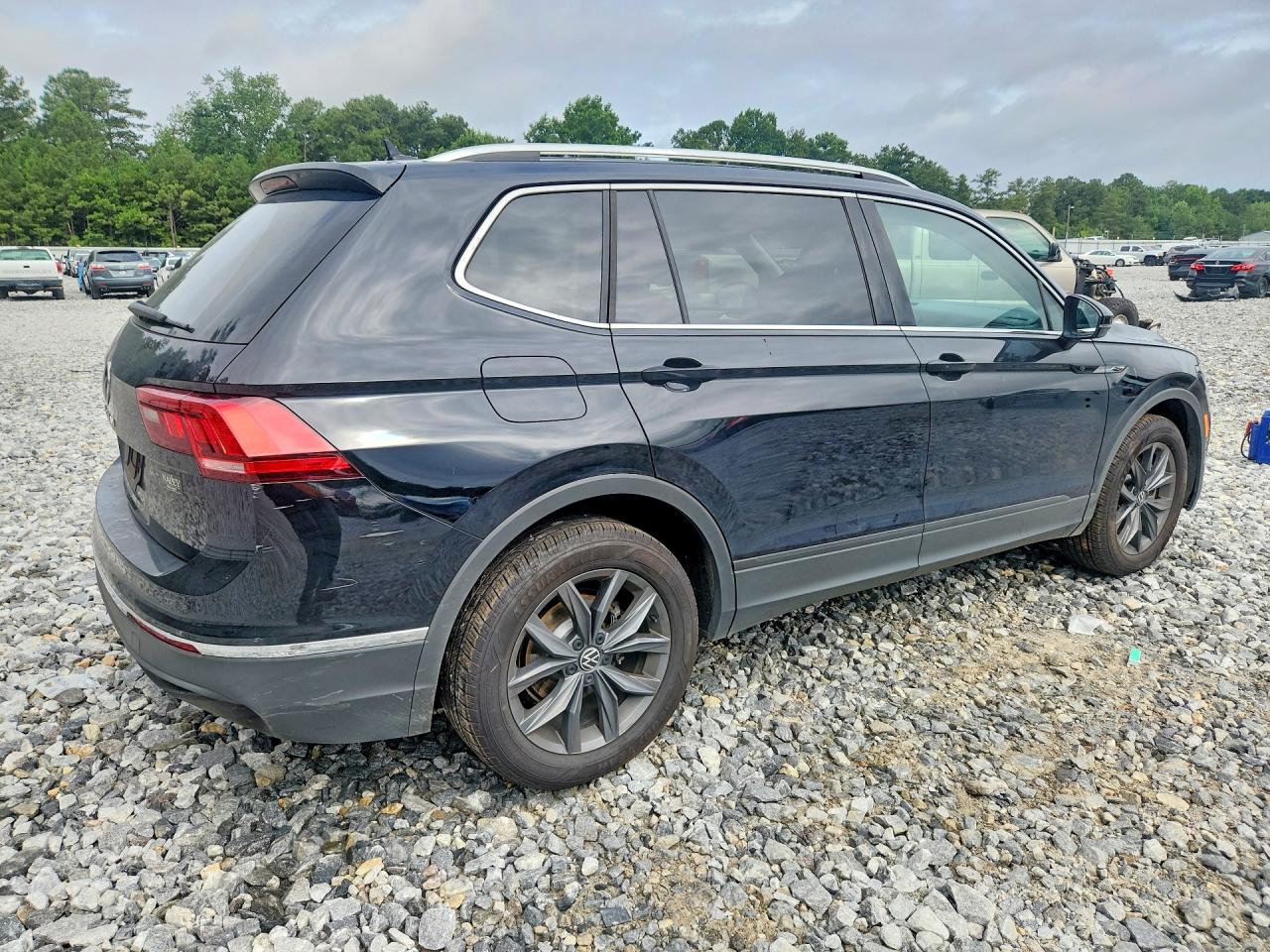 2022 VOLKSWAGEN TIGUAN