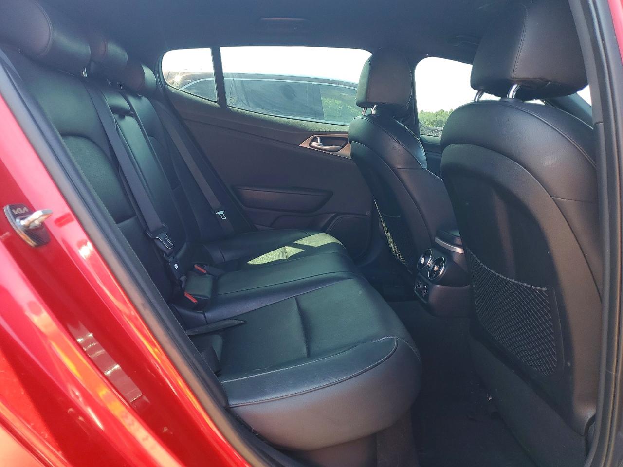 2019 KIA STINGER