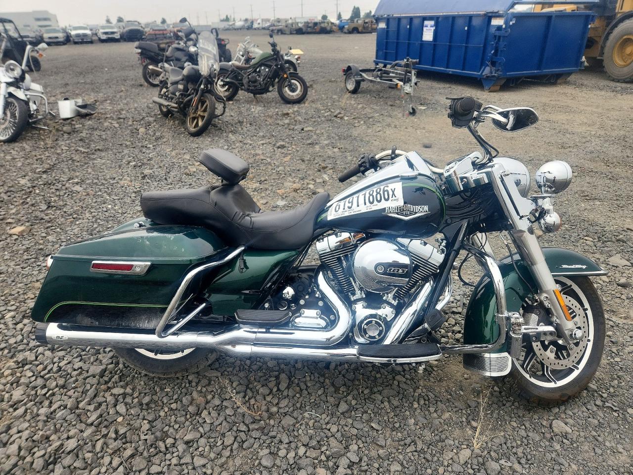 2015 HARLEY-DAVIDSON FL