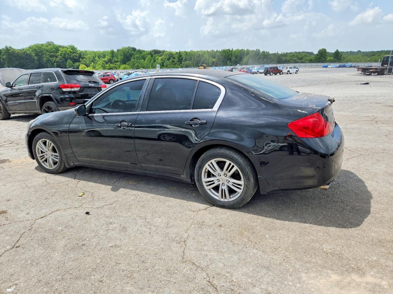2013 INFINITI G37