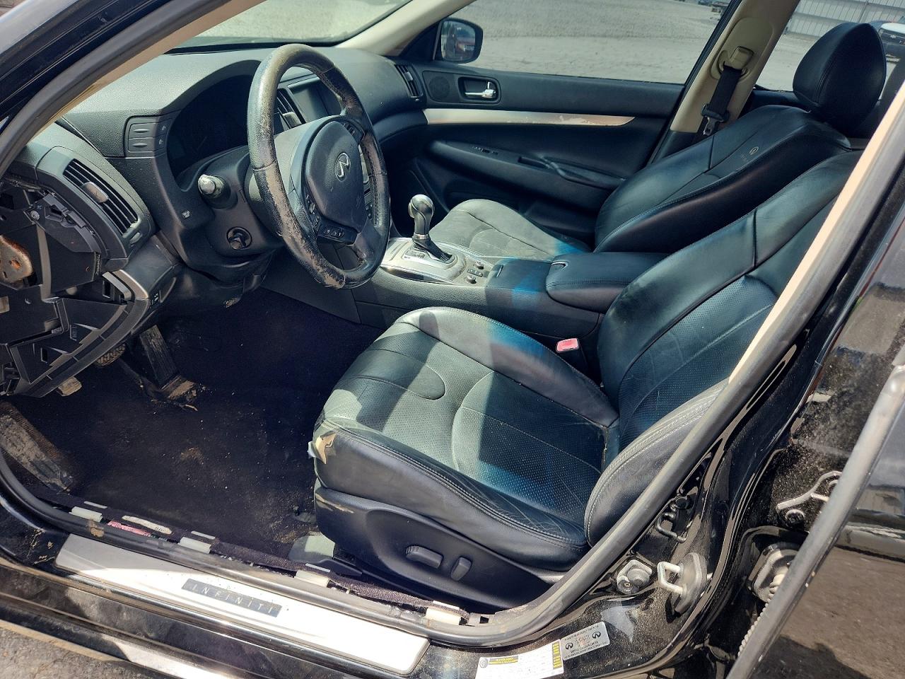 2013 INFINITI G37