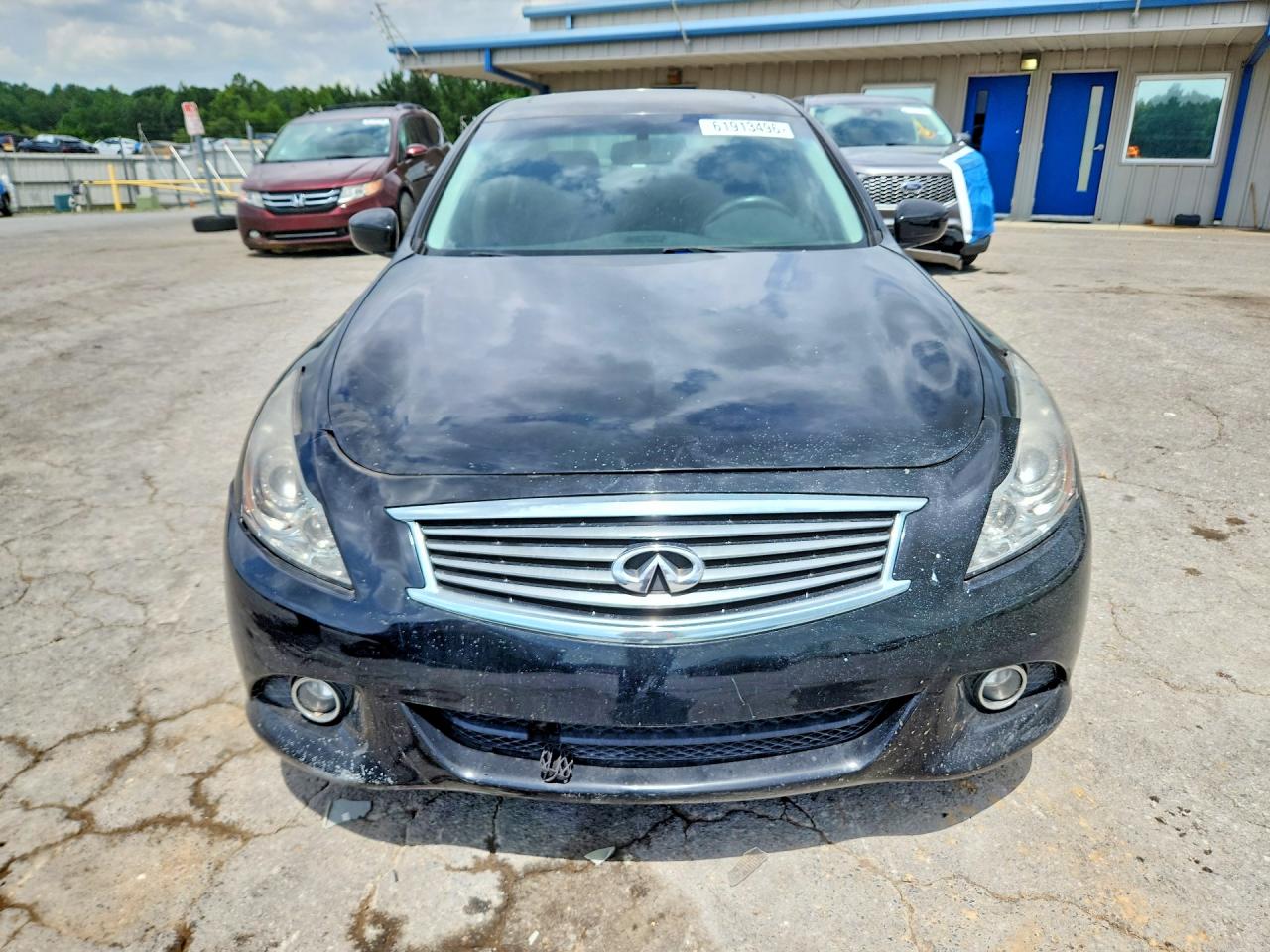 2013 INFINITI G37