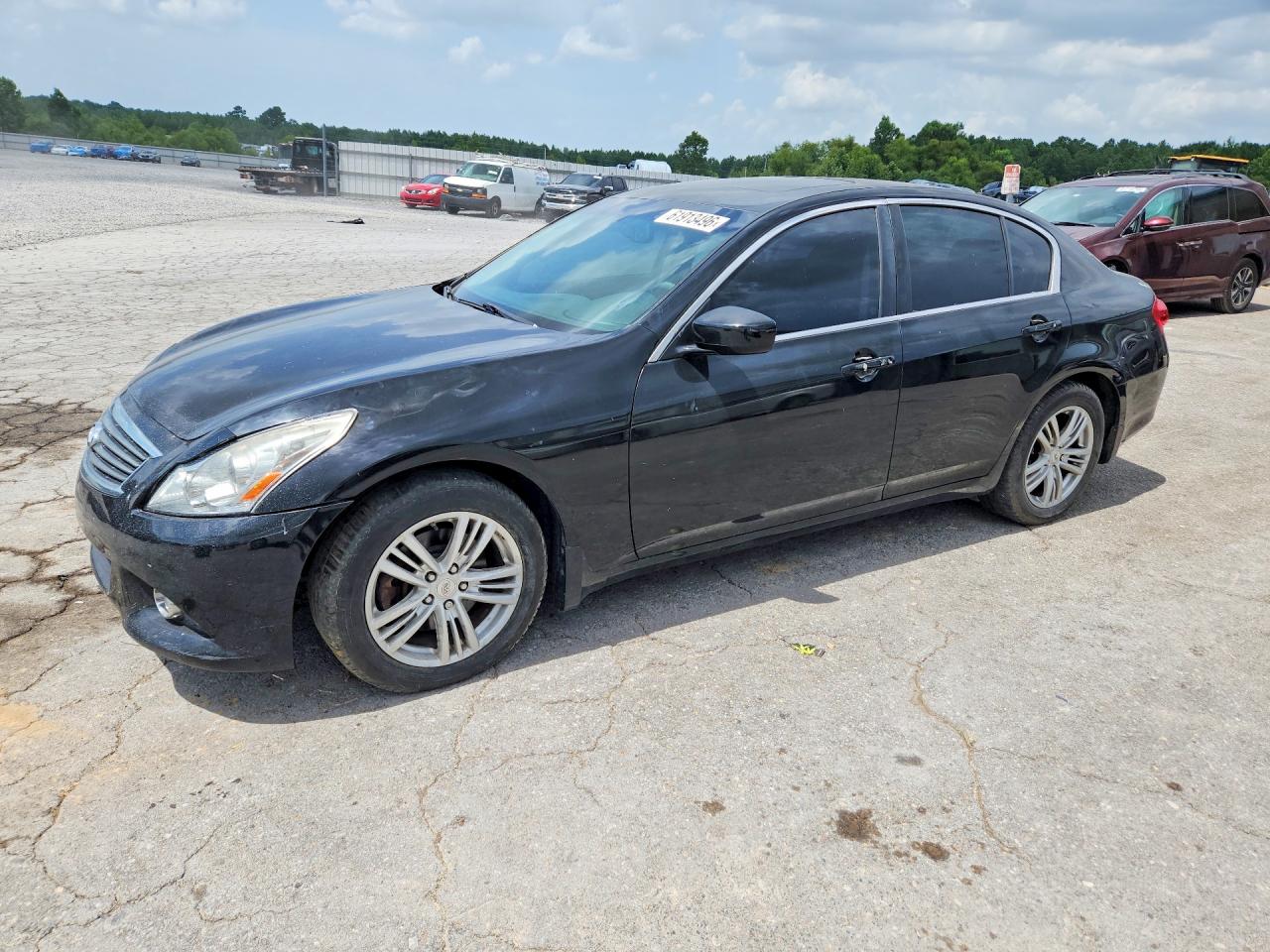 2013 INFINITI G37